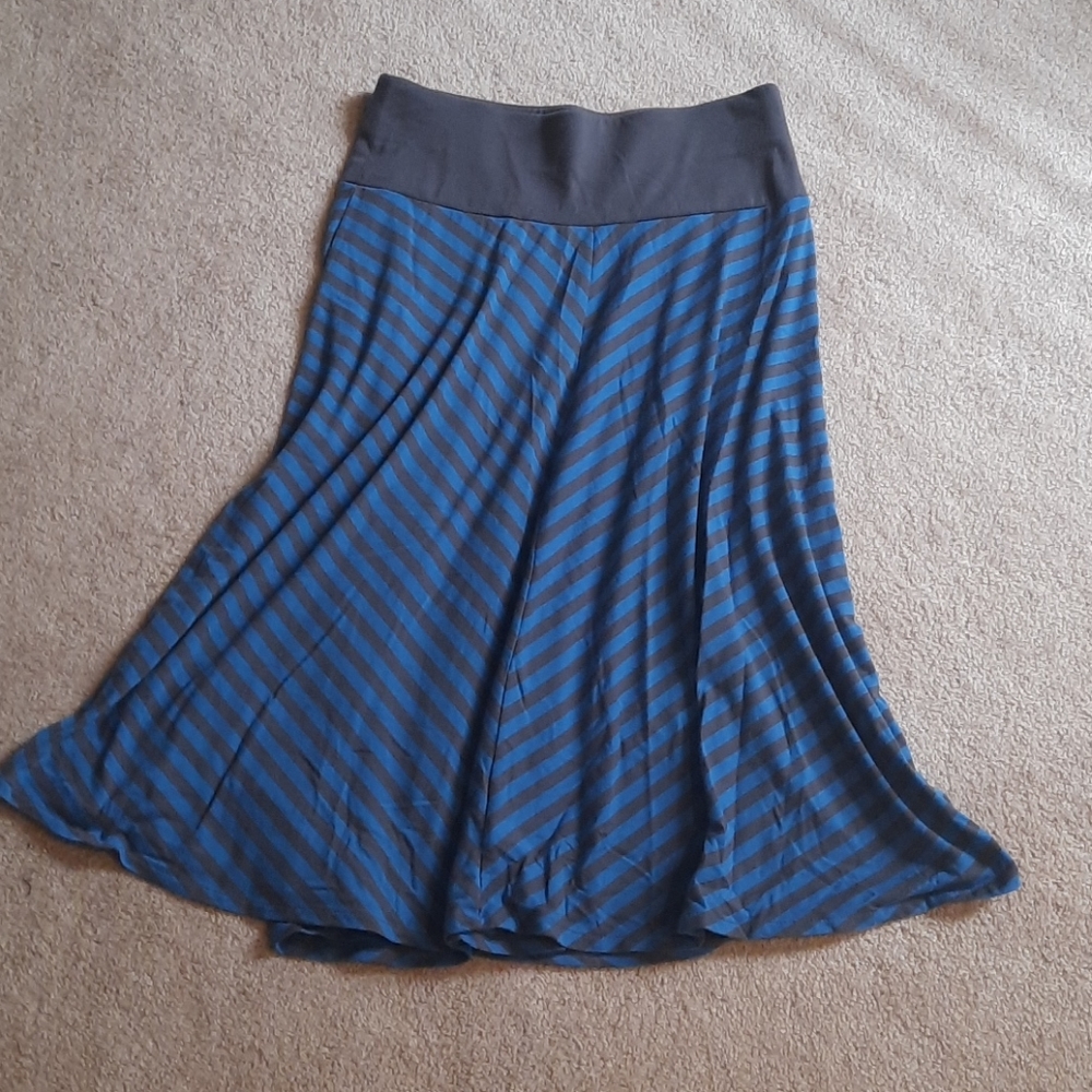 Skirt‎